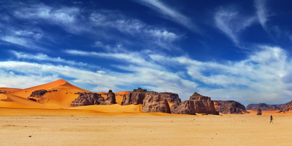 Algerian Visa: Your Essential Guide to Standard Visas & E-Visas 4 Desert Majesty: A Traveler Explores the Vast Algerian Sahara