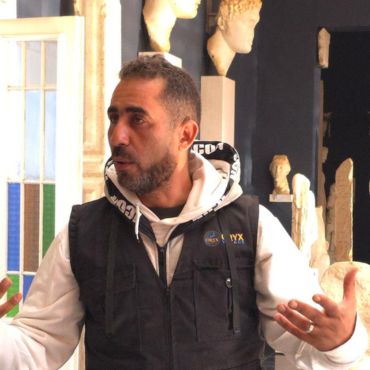 Othmane Tipaza Guide